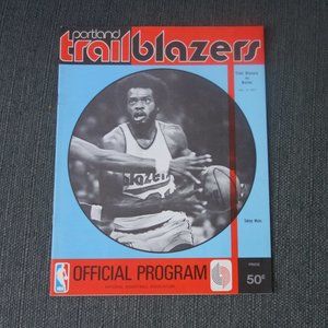 Vintage NBA Official Program Portland Trail Blazers Milwaukee Bucks Dec 16 1973